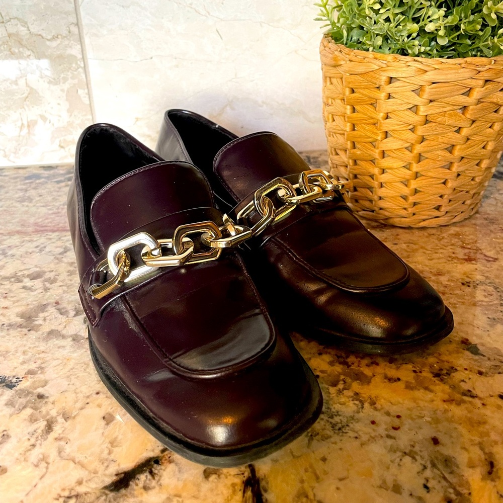 Zara Low heel penny loafers with faux patent leather